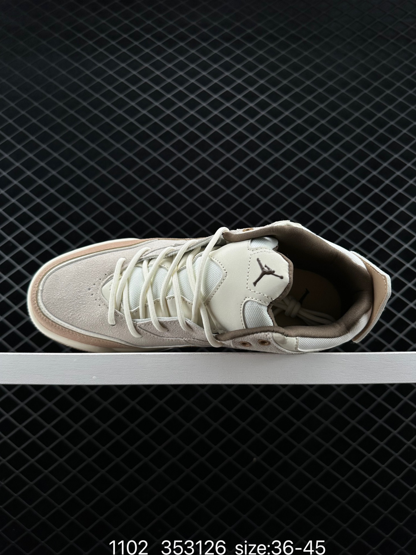 Nike Air Jordan Courtside 23